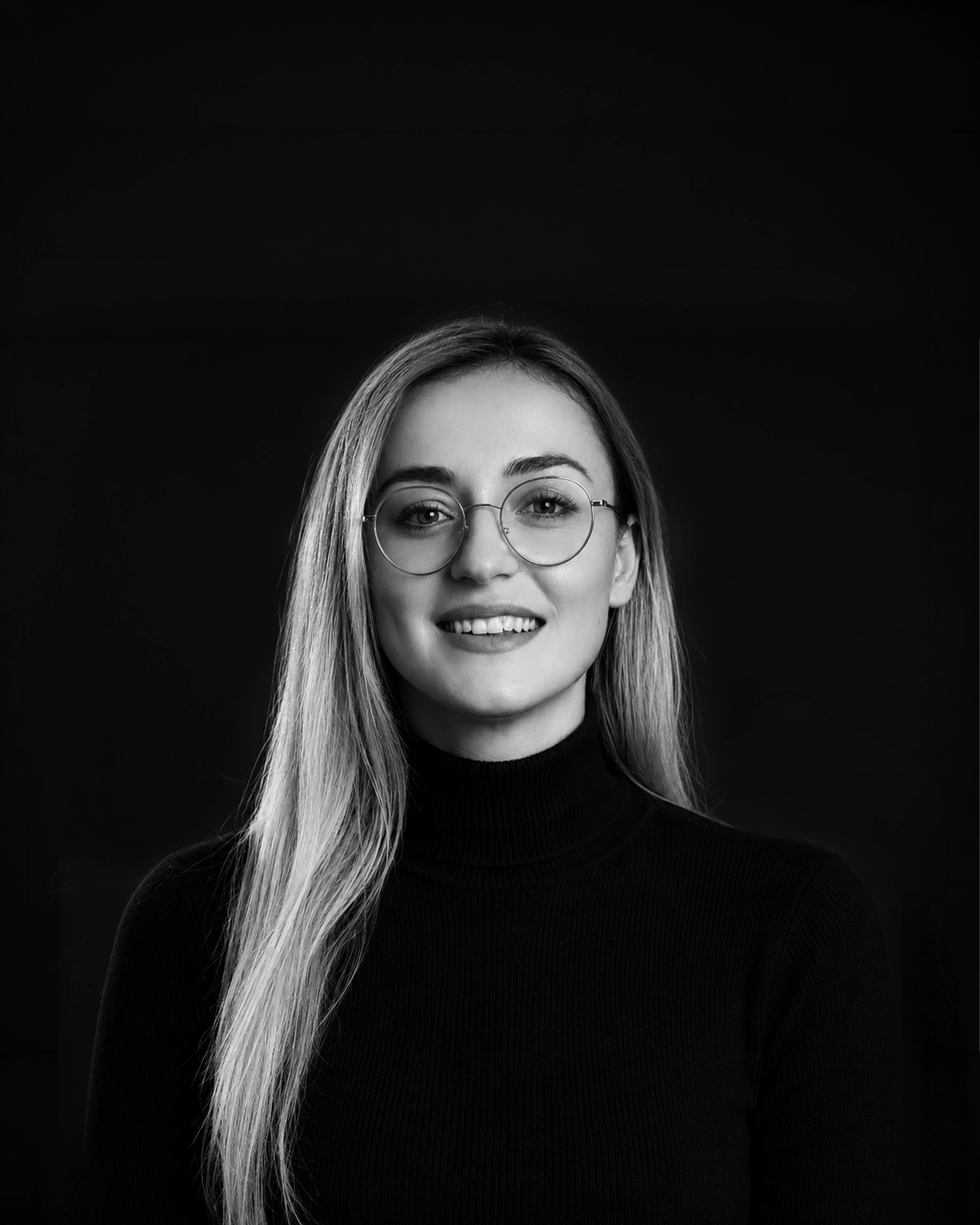 Portrait of Ela Andoni